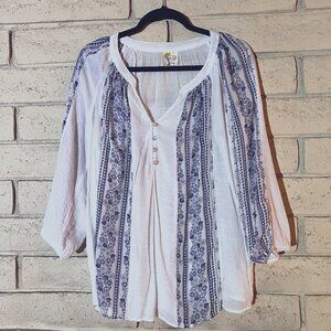 Anthropology Fig and Flower Womens White Blue Sheer 3/4 Sleeve . Size Large.
